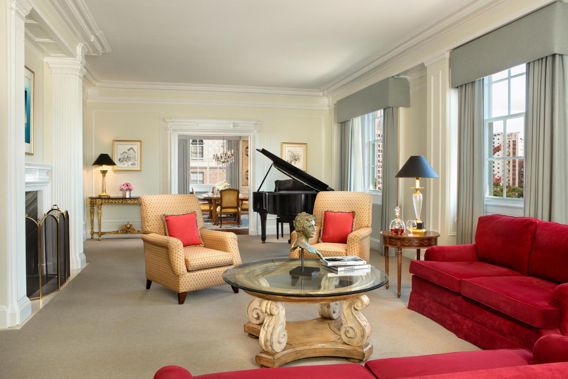 Presidential Suite Living